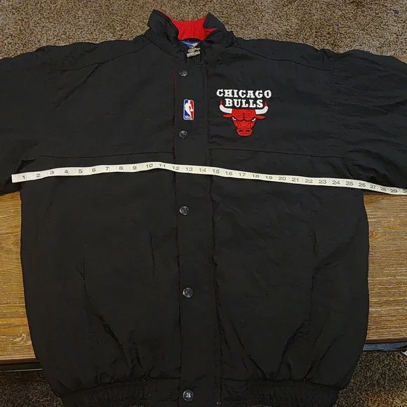 Chicago Bulls NBA Starter Jacket with Red and Black Accents - Picture 8 of 8